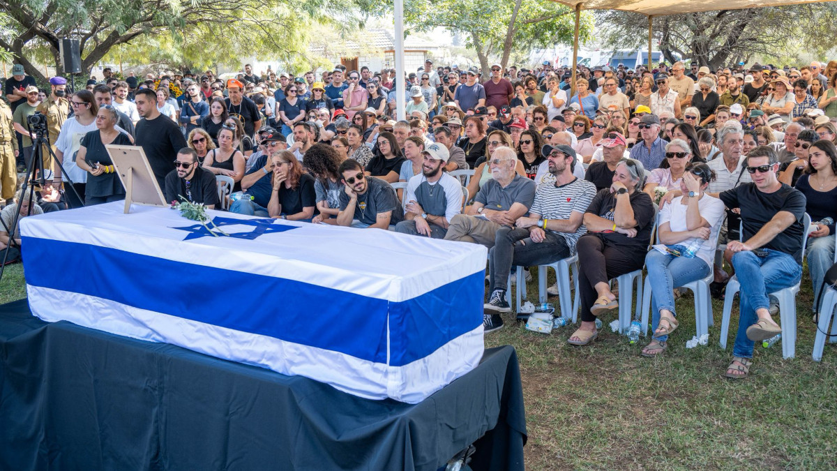 Il funerale di Lior Rudaeff al Kibbutz Nir Yitzhak