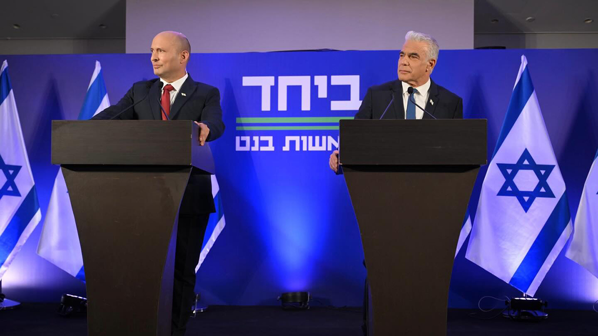 Da sinistra Naftali Bennett e Yair Lapid (foto Facebook)