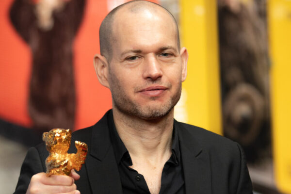 Nadav Lapid a Berlino nel 2019 con l'Orso d'Oro