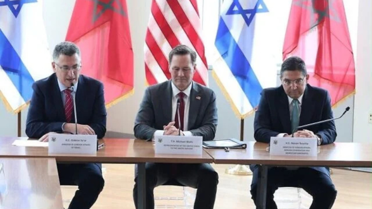 Da sinistra Gideon Sa'ar, Mike Waltz e Nasser Bourita