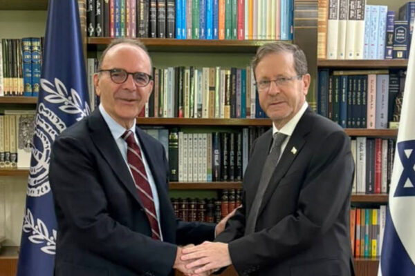 Da sinistra Atefano Parisi e Isaac Herzog