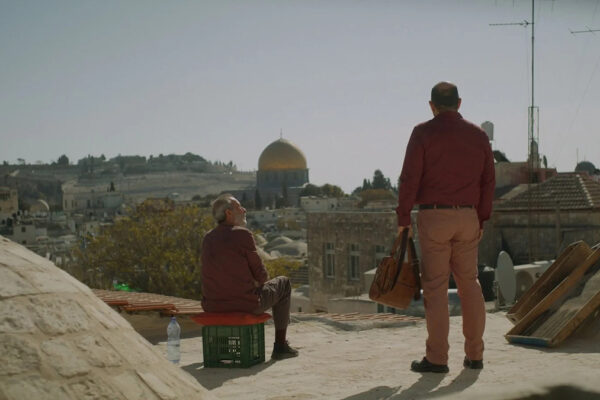 (Una scena del film 'Conversation with the sea' del regista palestinese Muayad Alayan finanziato dal Doha Film Institute presentato all'ultima Mostra del Cinema di Venezia)